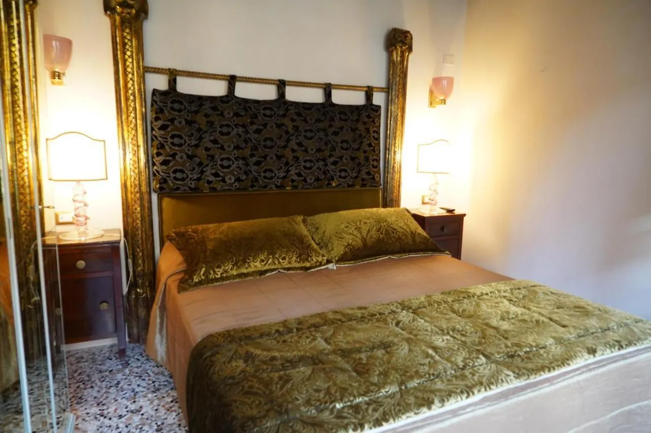 ונציה Granda Sweet Suites בית הארחה